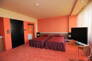 Отель Отель Лайпциг Пловдив Улучшенный двухместный номер с 1 кроватью-4